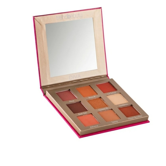 🎁 DIVA PALETTE - Picture 2 of 3